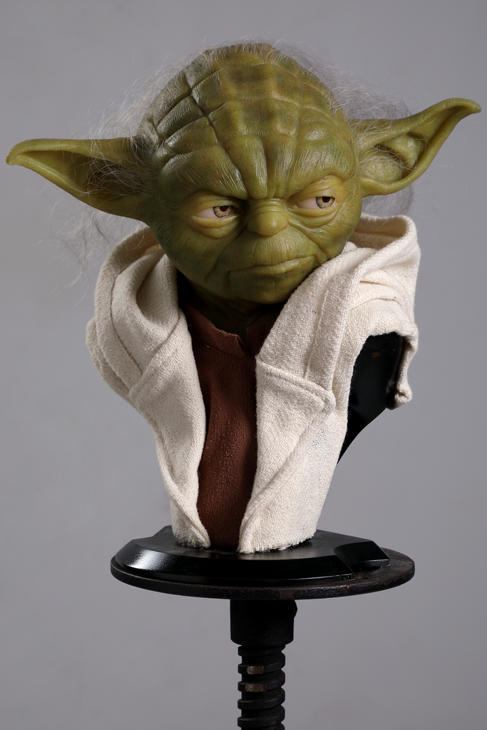 Yoda 1:1 Lifesize Bust by Walt Wizard
